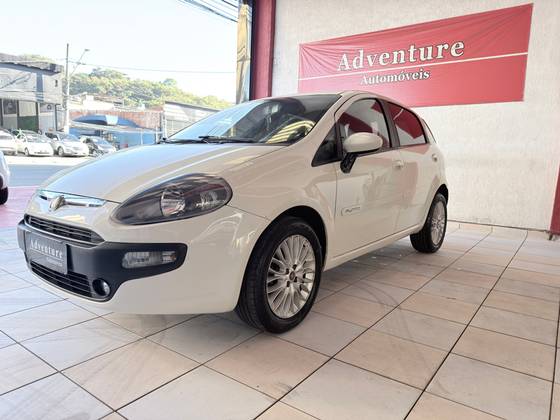FIAT PUNTO 1.6 ESSENCE 16V FLEX 4P AUTOMATIZADO FIAT PUNTO 1.6 ESSENCE 16V FLEX 4P AUTOMATIZADO